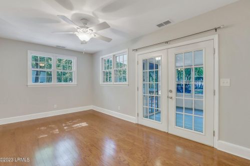 2704 Oaklawn St, Beaufort SC  29902-4335 exterior