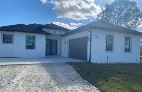 2632 29th Ave, Naples, FL 34120-7408
