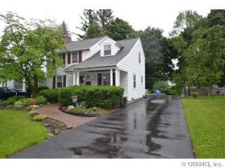 94 Coolidge Rd, Rochester, NY 14622-1922