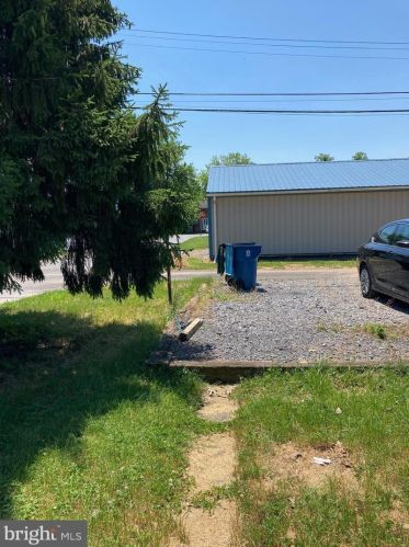 49 Jury St, Highspire PA  17034-1010 exterior