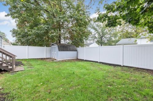 336 Hoe Ave, Scotch Plains NJ  07076-1135 exterior