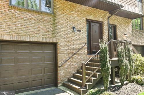 1508 Seton Villa Ln, Wilmington, DE 19809-2265