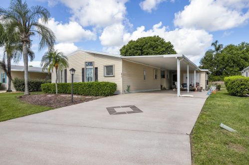 8045 Meadowlark Ln, Fort Pierce, FL 34952-3141