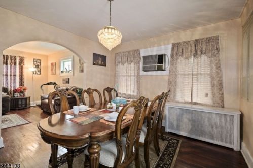 706 Drake Ave, Roselle NJ  07203-2218 exterior