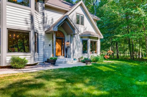 11103 Woodhill Ln, Minneapolis, MN 55449-5914