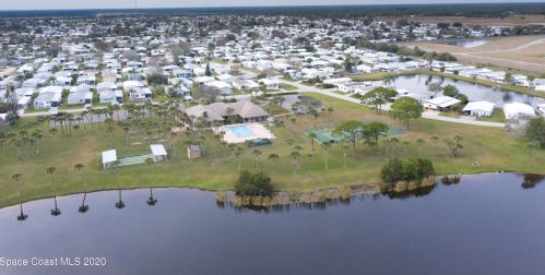 7626 Niantic Ave, Sebastian FL  32976-7778 exterior