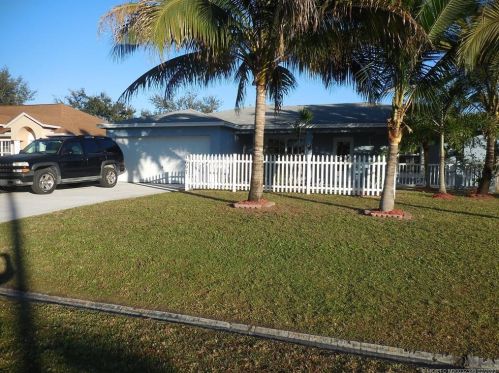 1697 Clearmont St, Fort Pierce, FL 34983-4045
