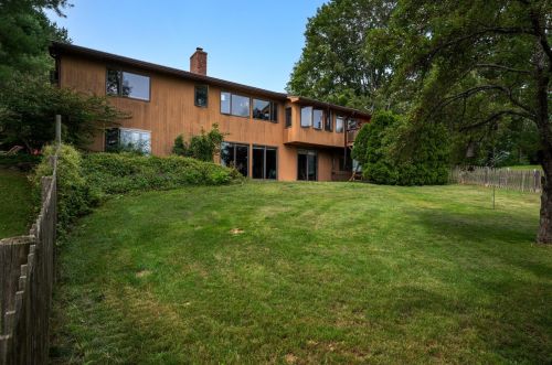 121 Ladd Hill Rd, Belmont NH  03220-3009 exterior