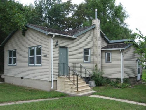 205 Dunkerton St, Dunkerton, IA 50626-9505