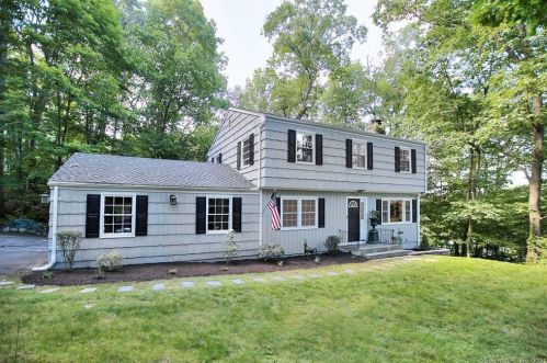 120 Wolfpit Rd, Wilton, CT 06897-3413