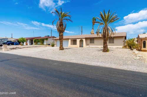 642 Riverboat Dr, Lake Havasu City AZ  86403-3650 exterior