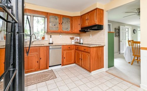 2567 Aldon Dr, Sewickley PA  15143-8612 exterior