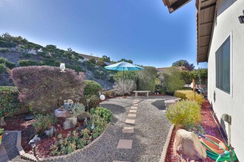 16670 Bernardo Oaks Dr, San Diego CA  92128-2837 exterior