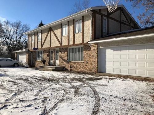 900 Old Shakopee Rd, Minneapolis, MN 55420-4552