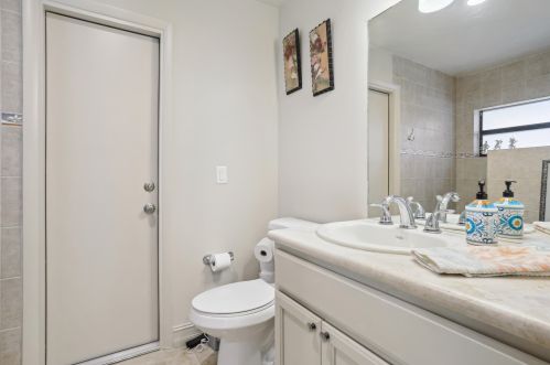 19999 Back Nine Dr, Boca Raton FL  33498-4706 exterior