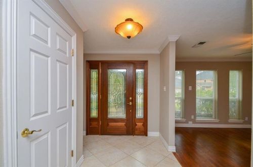 3307 Laurel Crest Dr, Humble, TX 77339-2244