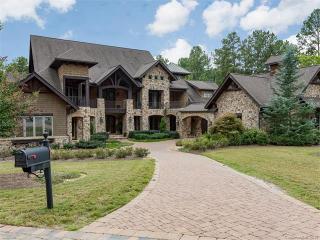 19311 Youngblood Rd, Charlotte, NC 28278-8549