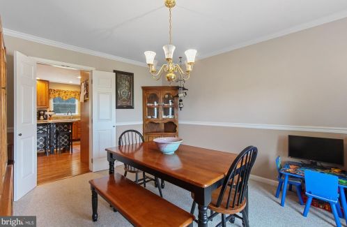 100 Brook Meadow Cir, Shrewsbury PA  17361-1236 exterior