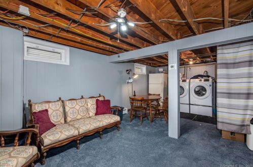 5 Meriline Ave, Plainville CT  06062-2422 exterior