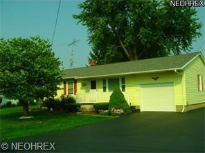4310 Ridge Rd, Mecca, OH 44410-9728