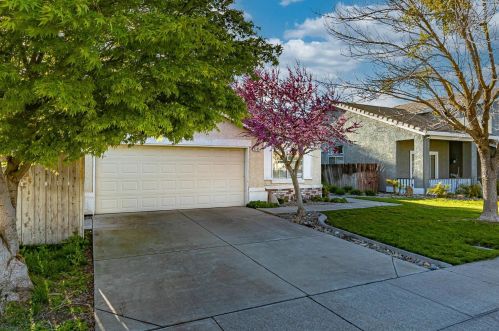 3345 Orchestra Pl, Modesto CA  95355-9664 exterior
