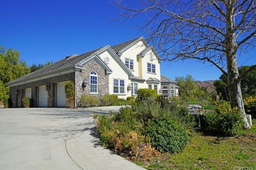 26137 Ravenhill Rd, Santa Clarita, CA 91387-4044