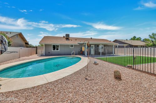 2212 Diamond Ave, Mesa AZ 85208-2081 exterior