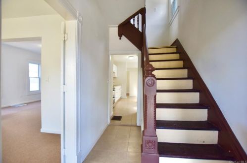 143 Cannon St, Poughkeepsie, NY 12601-3423
