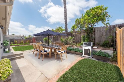 7482 Salerno St, San Diego, CA 92111-3533