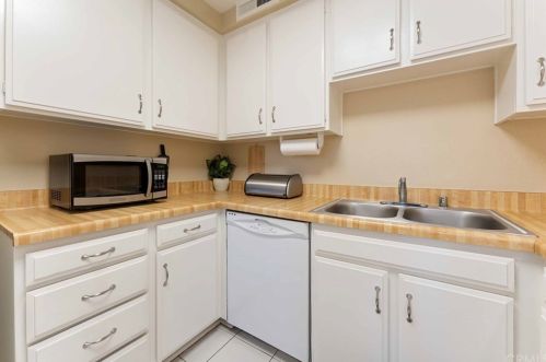 1470 Badillo St, San Dimas CA 91773-3534 exterior