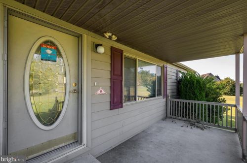 1356 Kings Hwy, Pilesgrove NJ 08098-2517 exterior