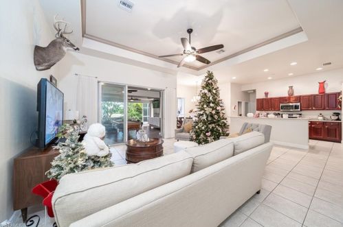 4109 19th Pl, Cape Coral, FL 33904-8037