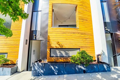 2104 Columbia St, San Diego CA 92101-1713 exterior