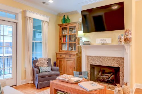 116 Slipper Shell Ct, Mount Pleasant SC  29464-6724 exterior