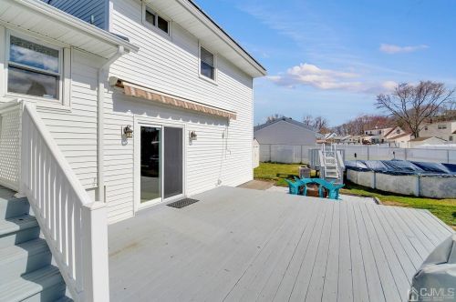 105 Madison Ave, Old Bridge NJ  08857-1339 exterior