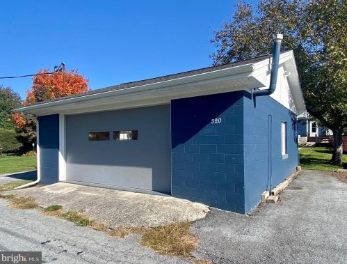 520 Hockersville Rd, Swatara PA  17033-2076 exterior