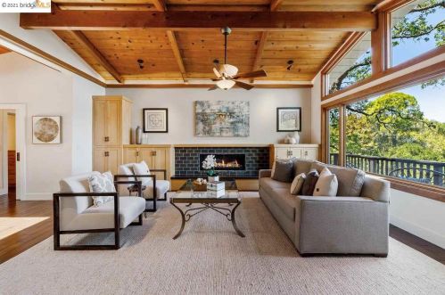 25566 Fernhill Dr, Los Altos CA  94024-6302 exterior