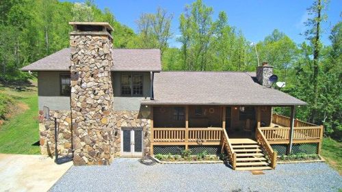 148 Soap Stick Rd, Sylva, NC 28779-6107
