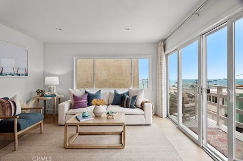 212 41st St, Manhattan Beach CA  90266-3141 exterior