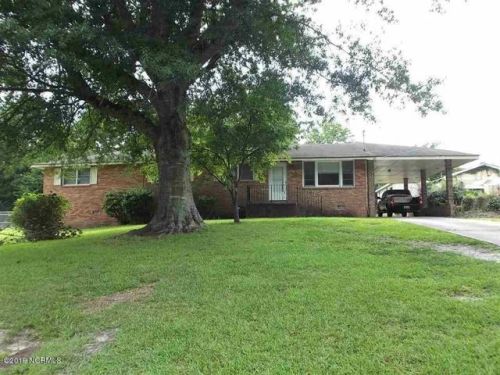 221 Regalwood Dr, Jacksonville, NC 28546-8014
