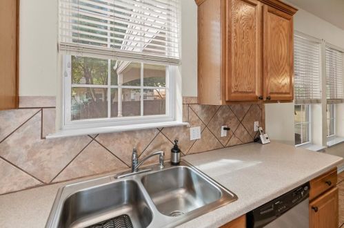 149 Pne Cv, Uhland TX  78640-5842 exterior