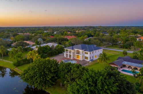 7835 Steeplechase Dr, West Palm Beach, FL 33418-7804