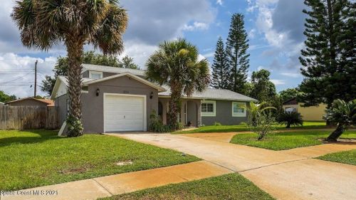 1825 Fairlane Dr, Titusville, FL 32780-4637