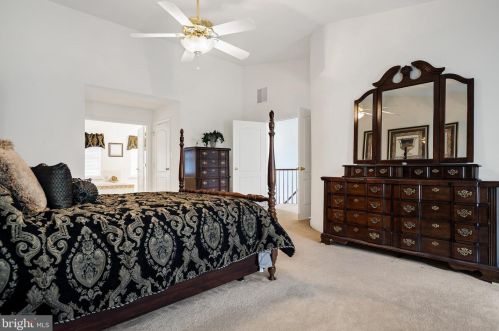 13 Victoria Dr, Swedesboro NJ  08085-3093 exterior