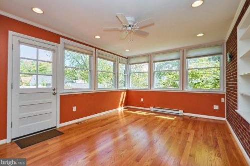 6804 Jefferson Ave, Falls Church VA  22042-1932 exterior