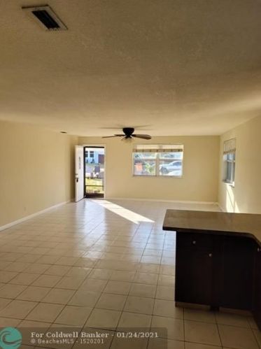 1602 Breezy Ln, West Palm Beach, FL 33417-4452