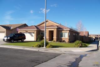 10800 Montemar Dr, Bakersfield, CA 93311-4533