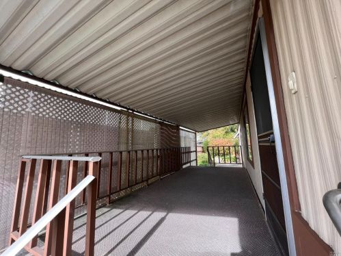 704 Sequoia St, Windsor CA  95492-9328 exterior
