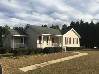 1696 Old Us 421, Lillington NC  27546-8208 exterior