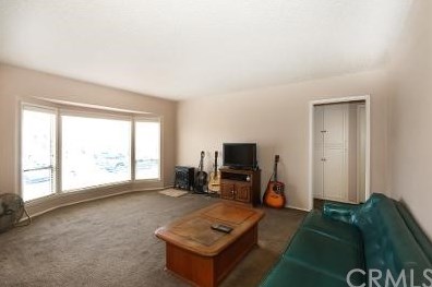 6016 Sugarwood St, Lakewood CA  90713-2444 exterior